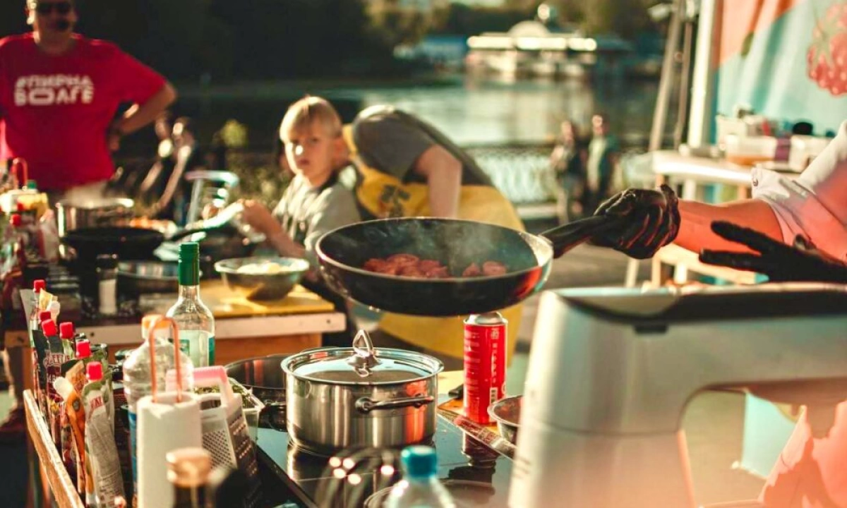 «Пир на Волге» 2025: Гастрономический фестиваль в Ярославле «Пир на Волге» 2025: Гастрономический фестиваль в Ярославле