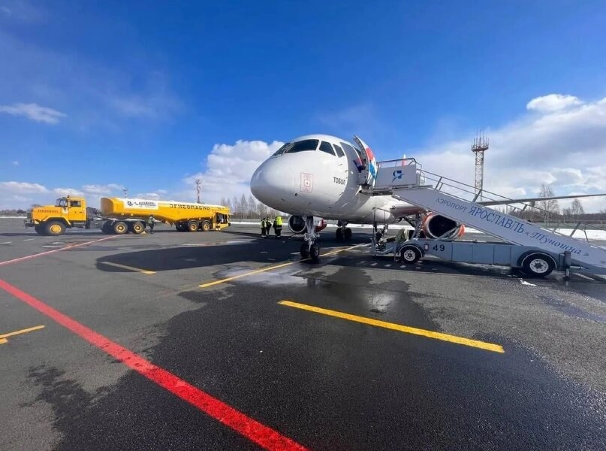 В Ярославле из-за угрозы БПЛА закрыли аэропорт