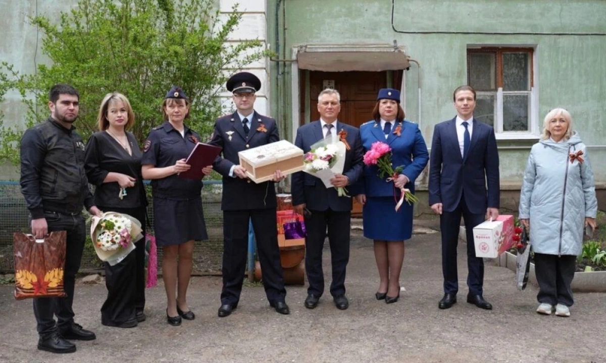 Ветераны Ярославской области получили около 2,5 тысячи подарочных наборов ко Дню Победы Ветераны Ярославской области получили около 2,5 тысячи подарочных наборов ко Дню Победы