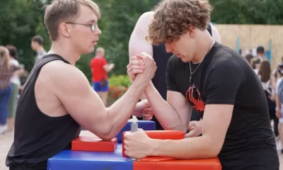 В День физкультурника ярославцы сделали зарядку с олимпийским чемпионом и попробовали свои силы в ГТ