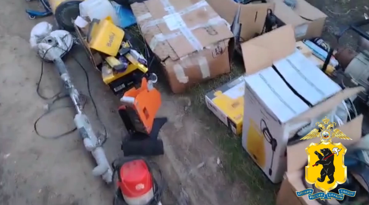 В Ярославле задержаны серийные воры гаражей и бытовок В Ярославле задержаны серийные воры гаражей и бытовок