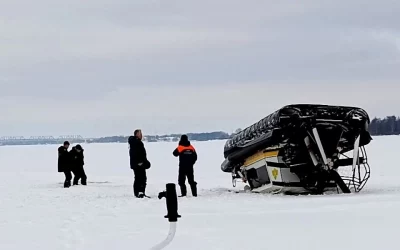 В Ярославле рыбаки сообщили о перевернувшейся аэролодке МЧС