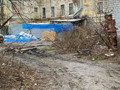 В Ярославле суд отменил штраф жительнице аварийной коммуналки за дефекты фасада&nbsp;