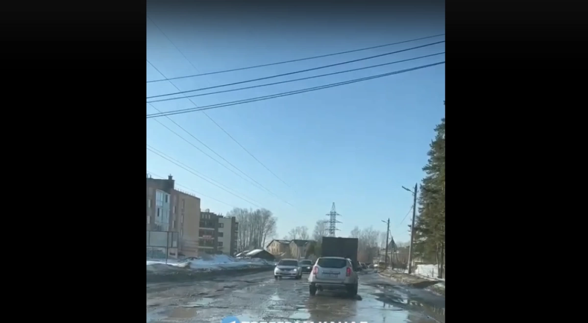 В Ярославле обещают очередное латание ям на дороге к областной больнице