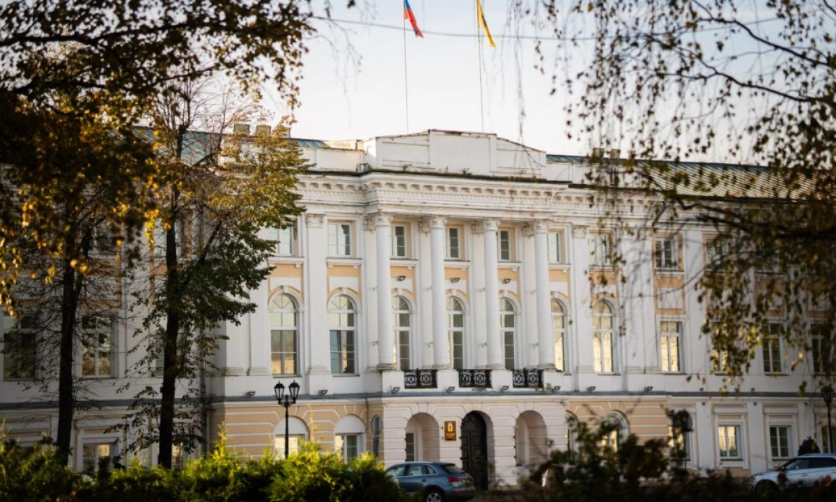 В Ярославской области вводят ​ограничения на продажу несовершеннолетним легковоспламеняющихся жидкос