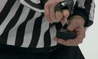 Очередная драка Сурина в матче КХЛ