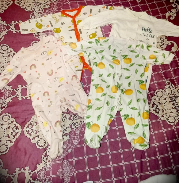 Одежда для новорождённого 52-68 размера