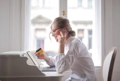 Почему опасно самостоятельно возвращать деньги, которые вам перевели по ошибке?